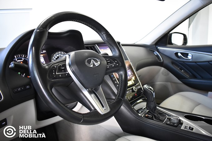 INFINITI 2.2 diesel AT Premium