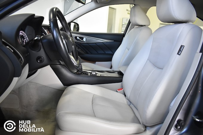 INFINITI 2.2 diesel AT Premium