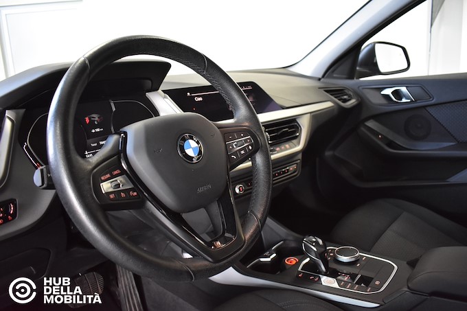 BMW 116d 5p. Business Advantage