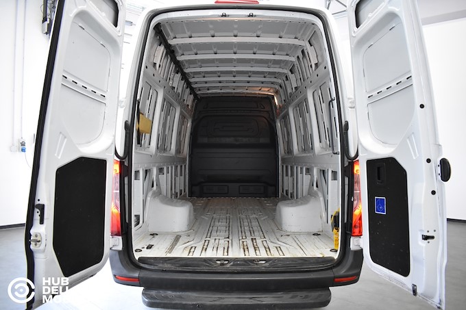 MERCEDES-BENZ Sprinter F43/35 416 CDI RWD TA-RG Furgone