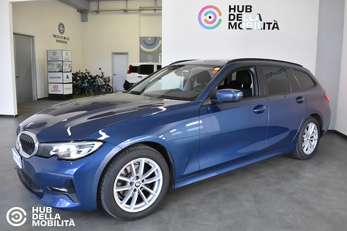 BMW 318d 48V Touring Business Advantage