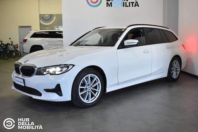 BMW 318d 48V Touring Business Advantage