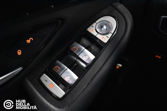 MERCEDES-BENZ GLC 300 e 4Matic Plug-in hybrid Coupé Business