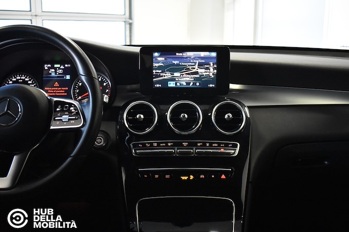 MERCEDES-BENZ GLC 300 e 4Matic Plug-in hybrid Coupé Business