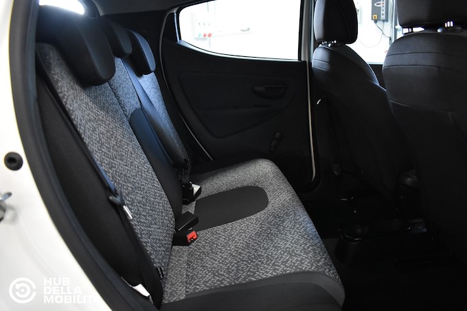 LANCIA Ypsilon 1.2 69 CV 5 porte GPL Silver