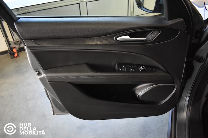 ALFA ROMEO Stelvio 2.2 Turbodiesel 160 CV AT8 RWD Business