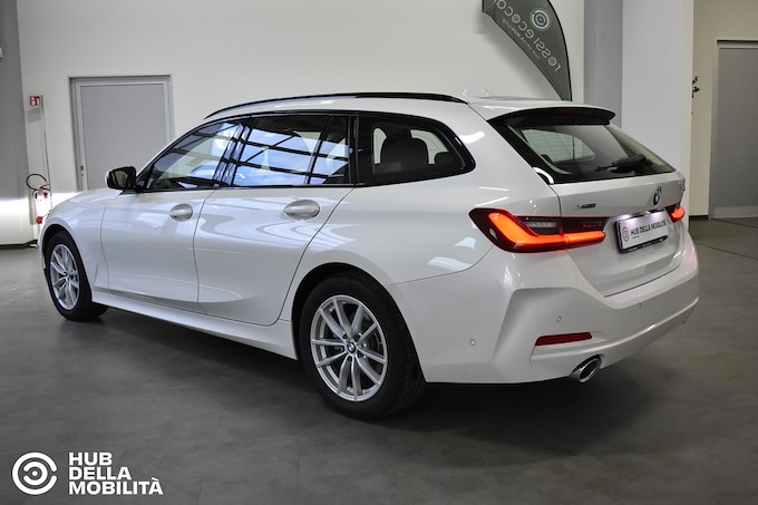 BMW 320d 48V xDrive Touring