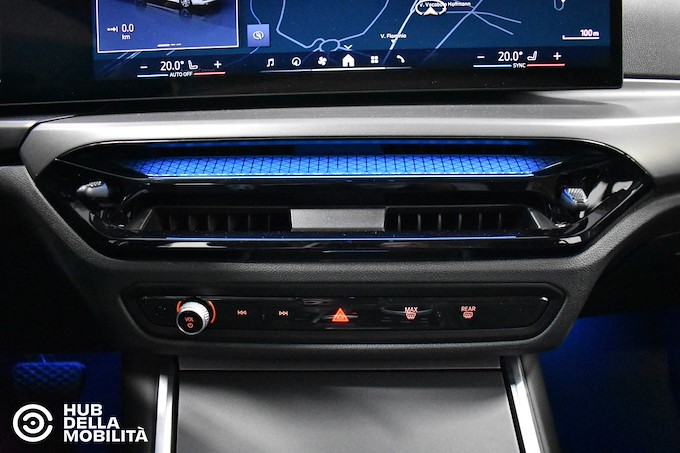 BMW 320d 48V xDrive Touring