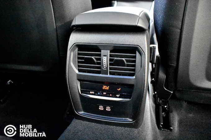 BMW 320d 48V xDrive Touring