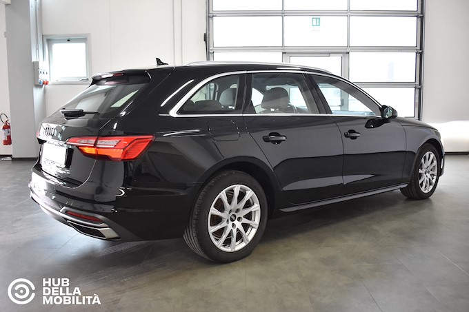 AUDI A4 Avant 30 TDI/136 CV S tronic Business Advanced