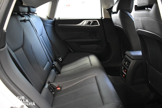 BMW 420d xDrive 48V Sport