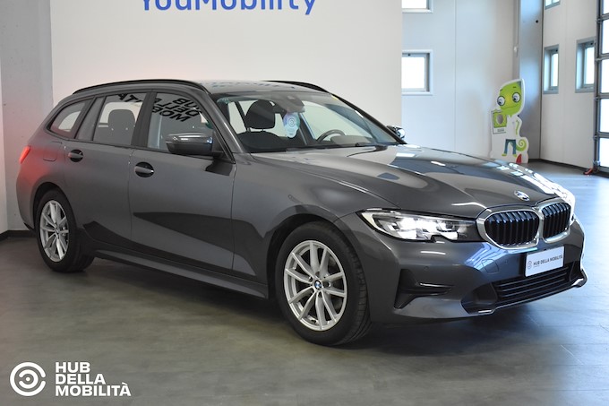 BMW 318d 48V Touring Business Advantage