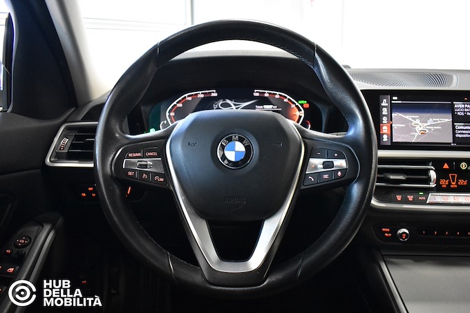 BMW 318d 48V Touring Business Advantage