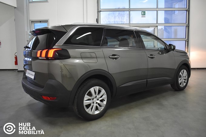 PEUGEOT 5008 BlueHDi 130 S&S EAT8 Business