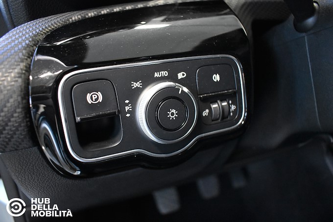 MERCEDES-BENZ A 160 Business