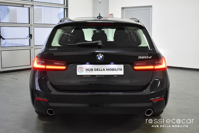 BMW 320d 48V Touring Business Advantage
