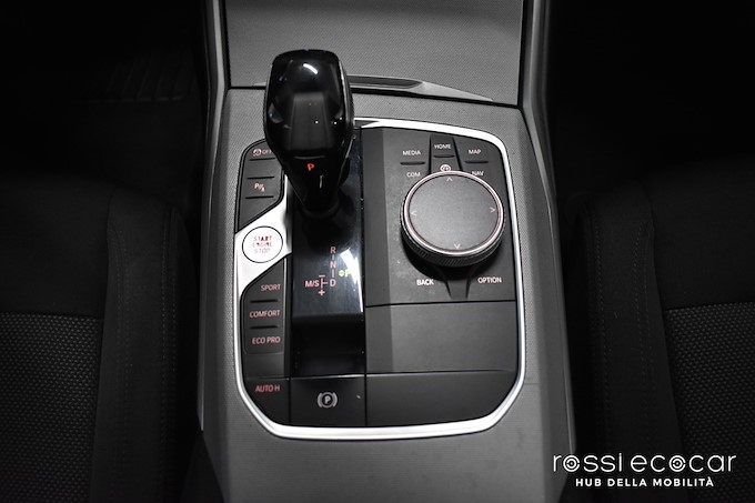 BMW 320d 48V Touring Business Advantage