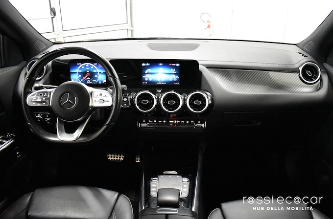 MERCEDES-BENZ GLA 200 d Automatic Premium