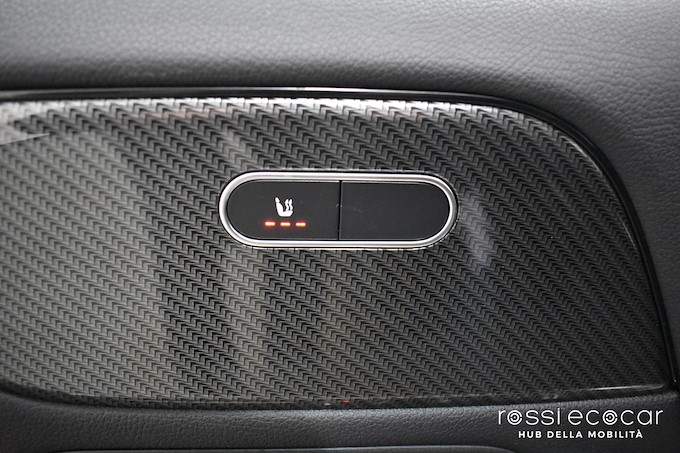 MERCEDES-BENZ GLA 200 d Automatic Premium