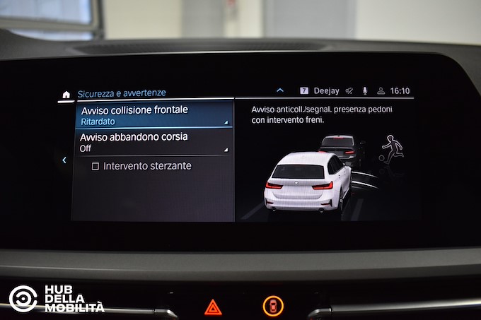 BMW 330e xDrive Touring Business Advantage