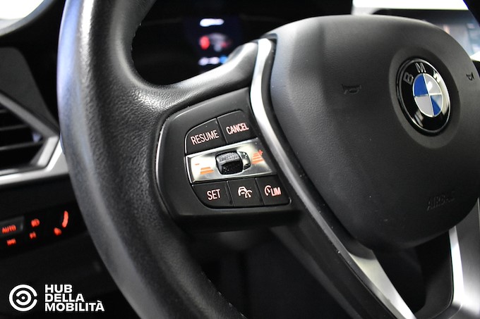 BMW 330e xDrive Touring Business Advantage