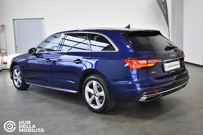 AUDI A4 Avant 40 TDI quattro S tronic Business Advanced