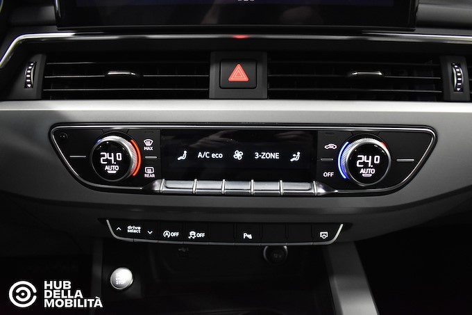 AUDI A4 Avant 40 TDI quattro S tronic Business Advanced