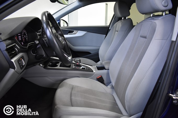 AUDI A4 Avant 40 TDI quattro S tronic Business Advanced