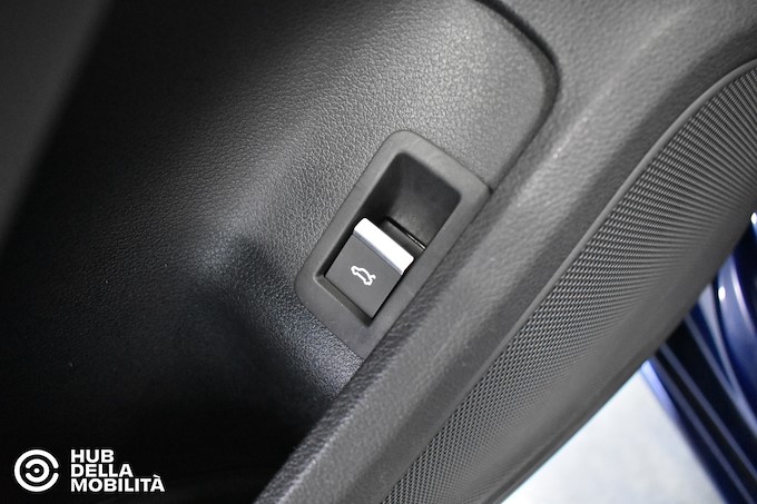 AUDI A4 Avant 40 TDI quattro S tronic Business Advanced