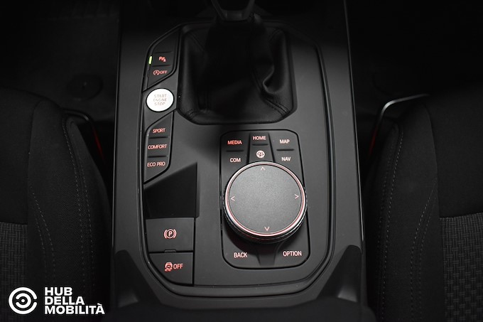 BMW 118d 5p. Business Advantage