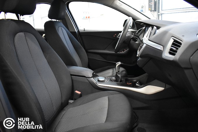 BMW 118d 5p. Business Advantage