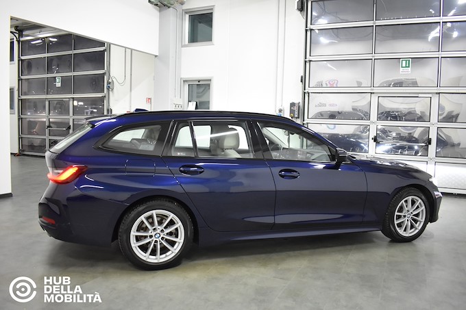 BMW 318d 48V Touring