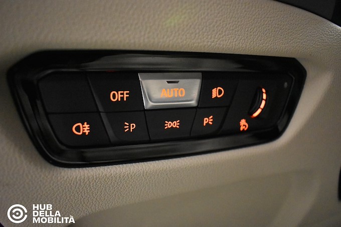 BMW 318d 48V Touring