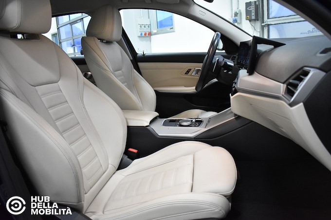 BMW 318d 48V Touring