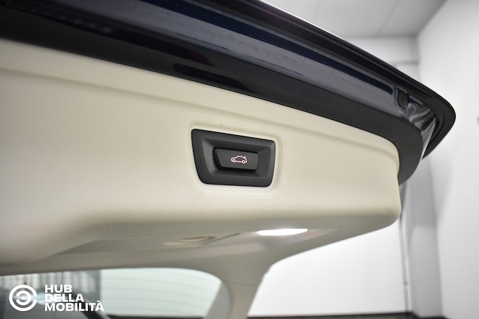 BMW 318d 48V Touring