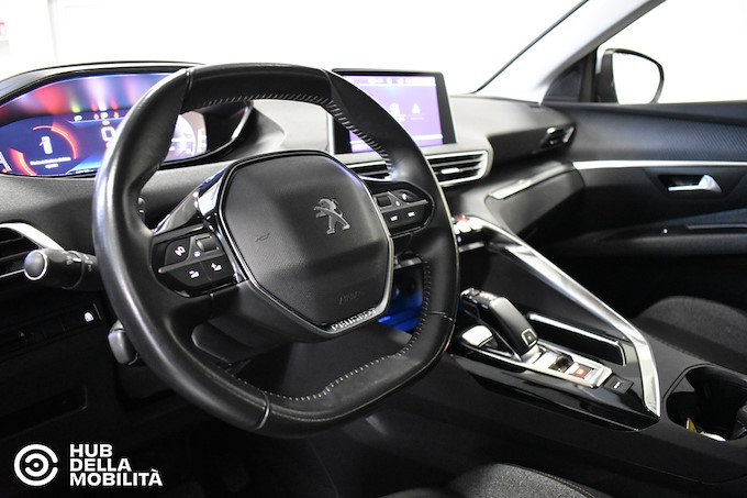 PEUGEOT 5008 BlueHDi 130 S&S EAT8 Business