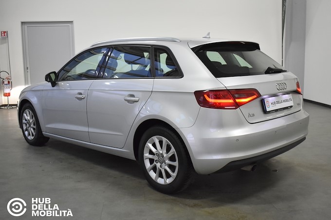 AUDI A3 SPB 1.6 TDI 105 CV CR Ambiente