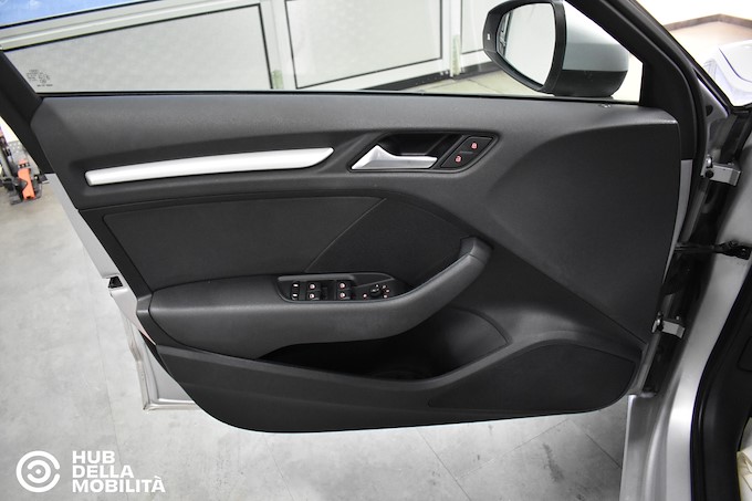 AUDI A3 SPB 1.6 TDI 105 CV CR Ambiente