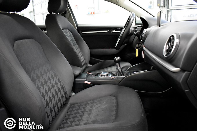 AUDI A3 SPB 1.6 TDI 105 CV CR Ambiente