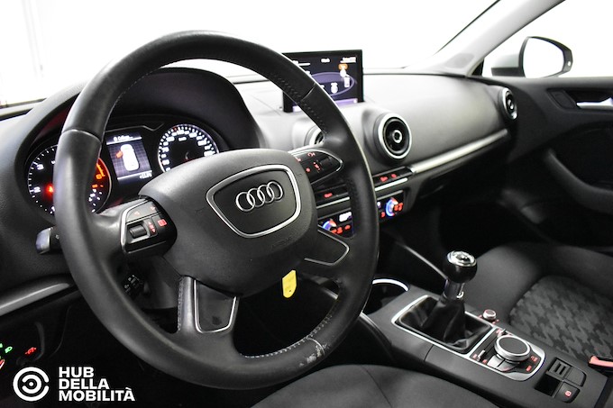 AUDI A3 SPB 1.6 TDI 105 CV CR Ambiente