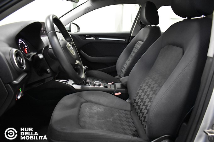 AUDI A3 SPB 1.6 TDI 105 CV CR Ambiente