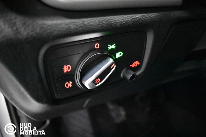 AUDI A3 SPB 1.6 TDI 105 CV CR Ambiente