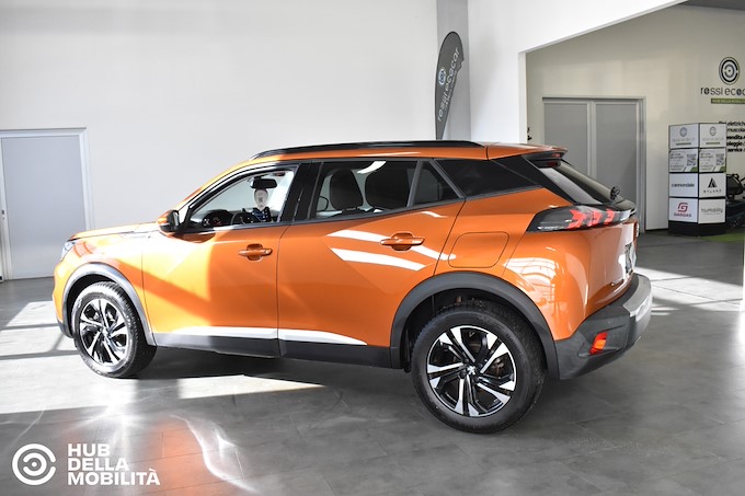 PEUGEOT 2008 BlueHDi 130 S&S EAT8 Allure