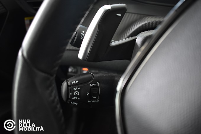 PEUGEOT 2008 BlueHDi 130 S&S EAT8 Allure