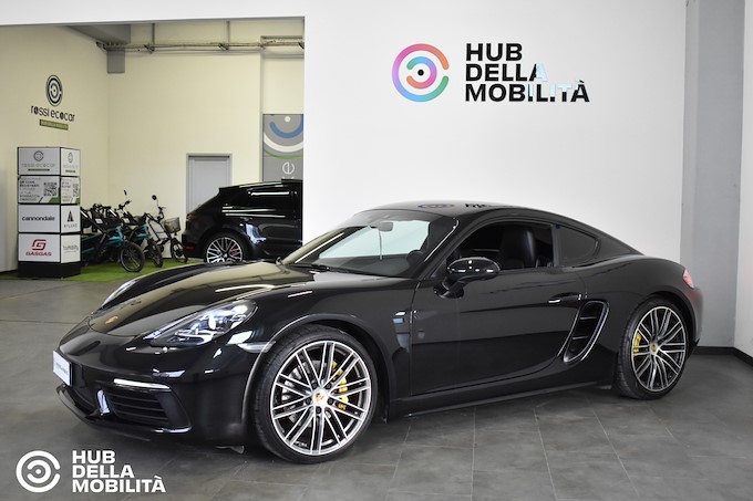 PORSCHE 718 Cayman 2.0