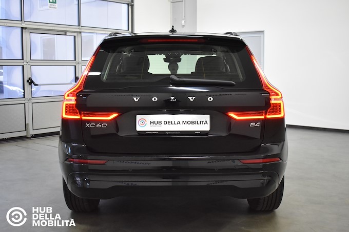 VOLVO XC60 B4 (d) automatico Core