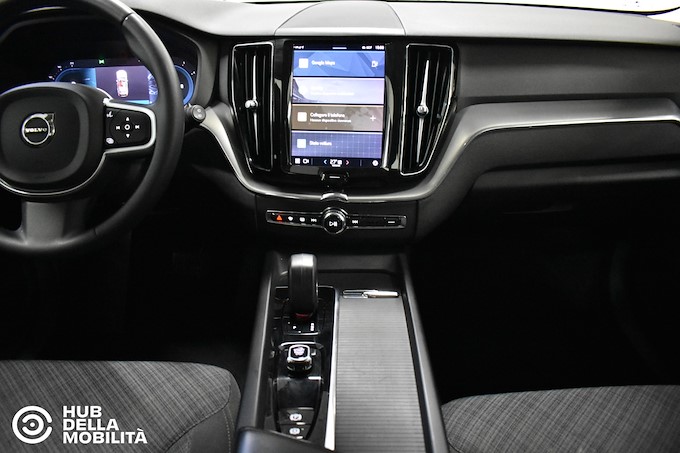 VOLVO XC60 B4 (d) automatico Core