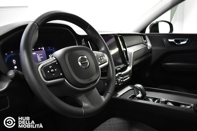 VOLVO XC60 B4 (d) automatico Core