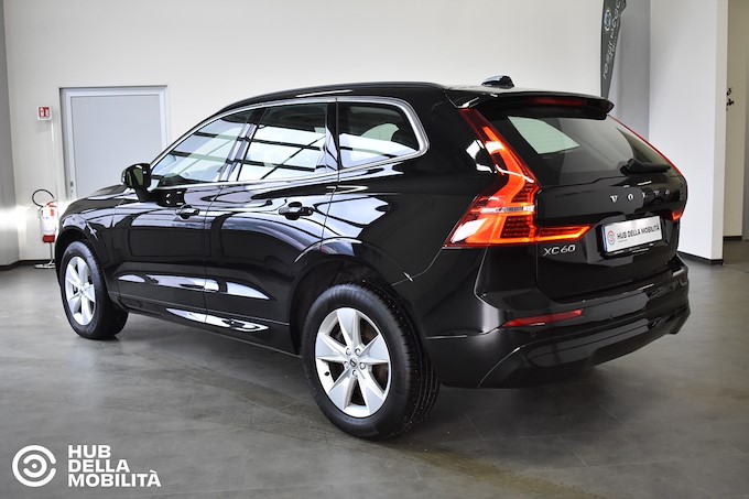 VOLVO XC60 B4 (d) automatico Core