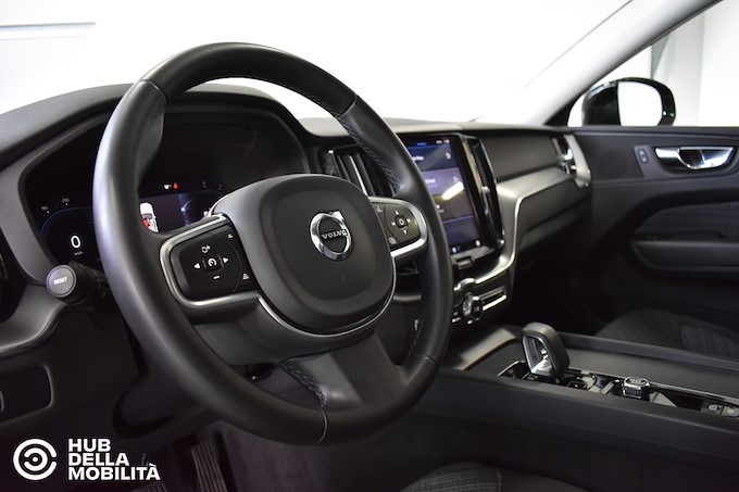 VOLVO XC60 B4 (d) automatico Core
